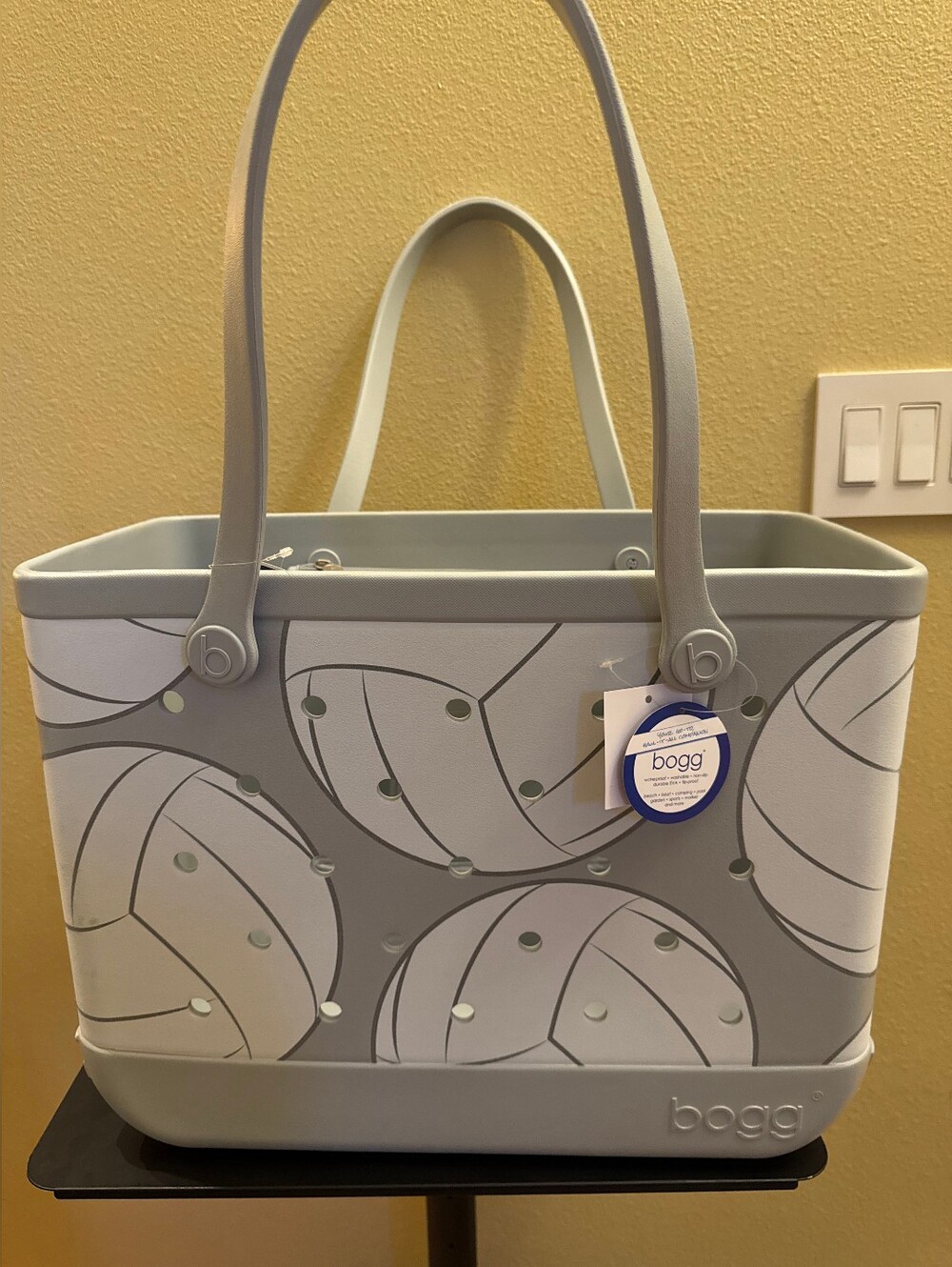 19" bogg bag volleyball New with tags 19" original tote
